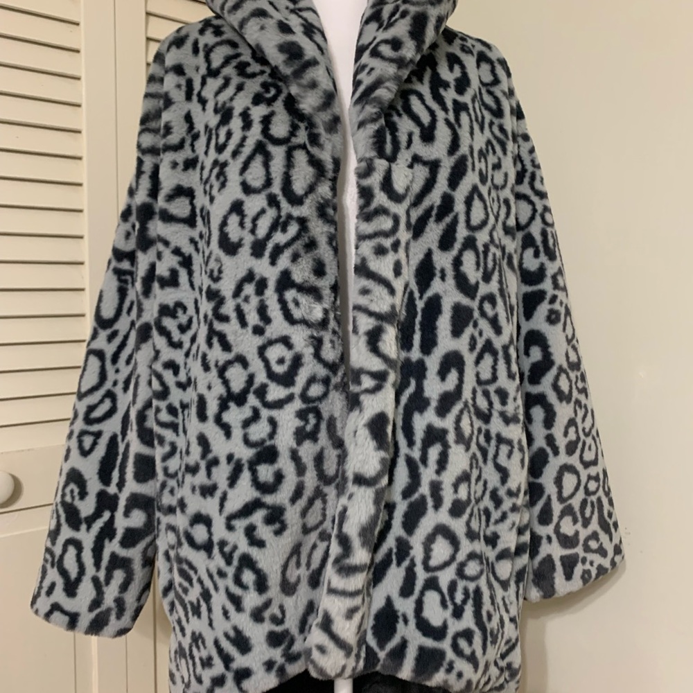 Walter Baker Gray Leopard Coat